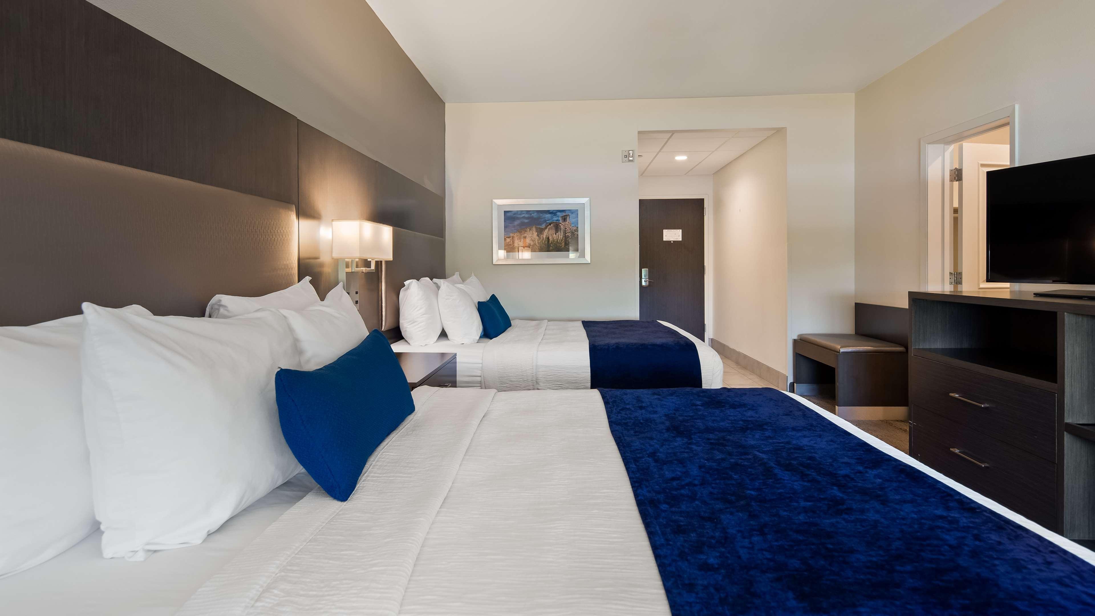 Best Western Plus Roland Inn & Suites San Antonio Bagian luar foto